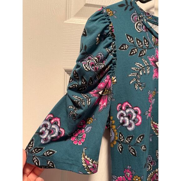 Eye Candy XLarge Floral Top - Picture 4 of 7